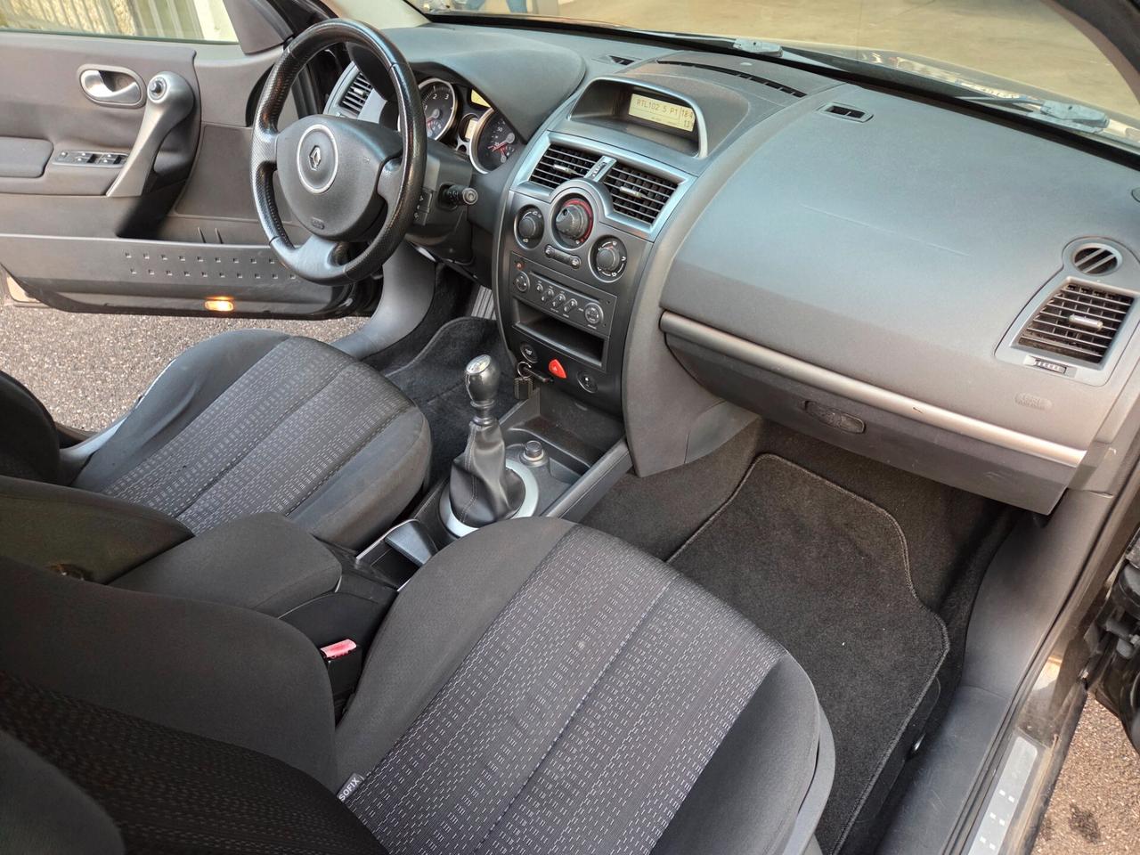 Renault Megane Mégane 1.5 dCi/105CV Grandtour Dynamique