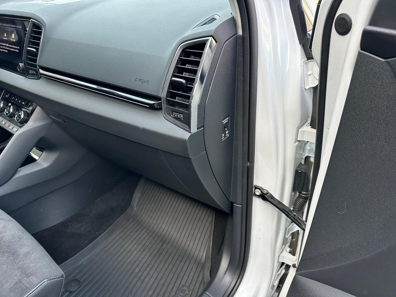 Skoda Karoq 1.5 tsi Executive dsg unipr. TETTO GARANZIA