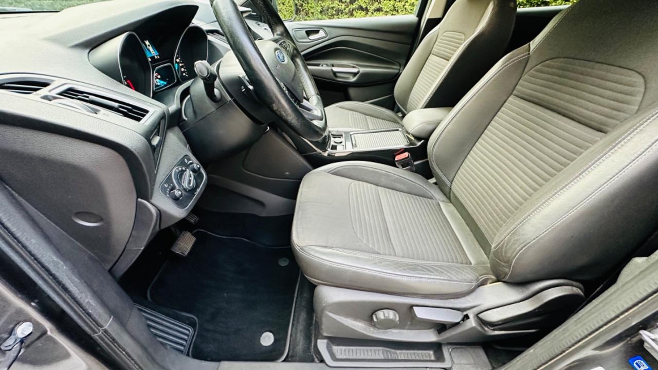Ford Kuga 120CV ST-Line Business.cambio automatico.euro6