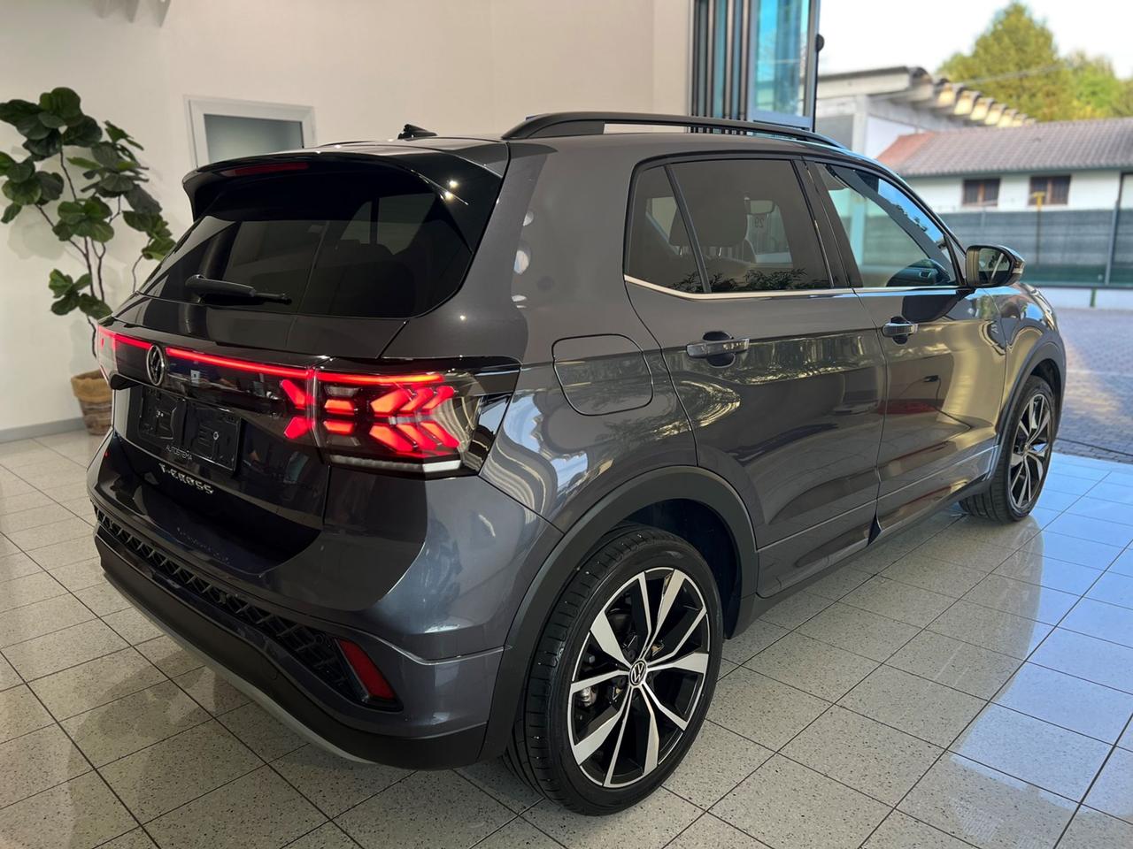 VOLKSWAGEN T-Cross 2024 1.0 tsi R-Line 115cv dsg