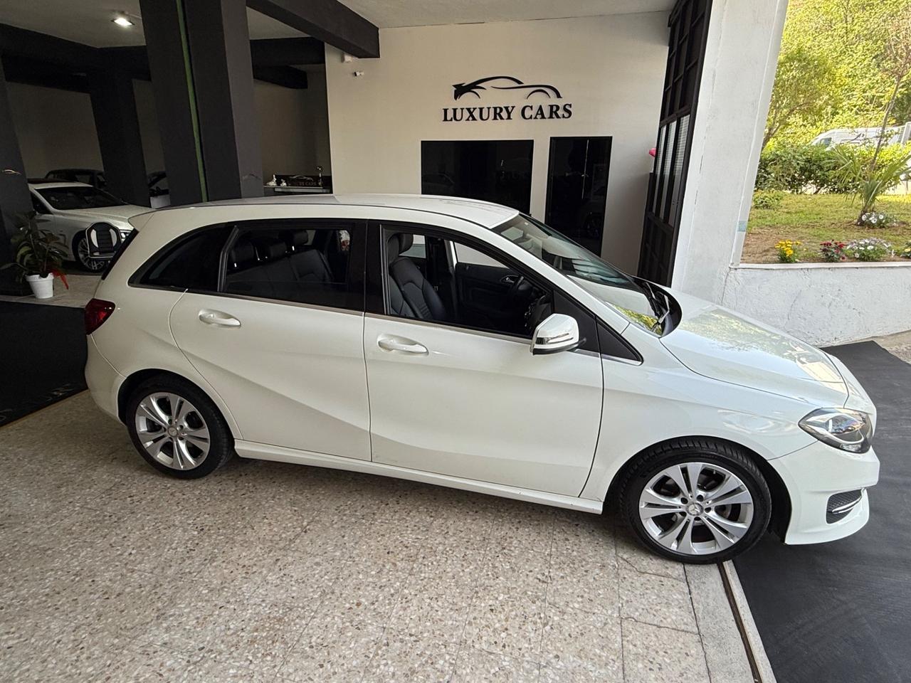 Mercedes-benz B 180 Neopatentati