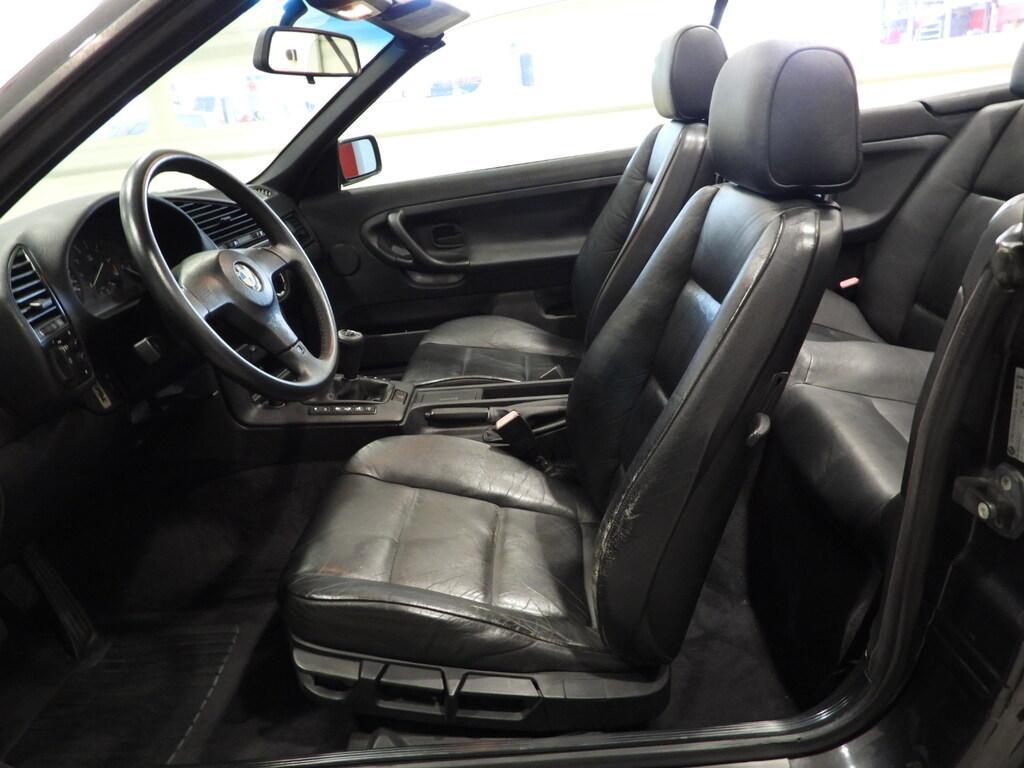BMW Serie 3 Cabrio 320 i Europa