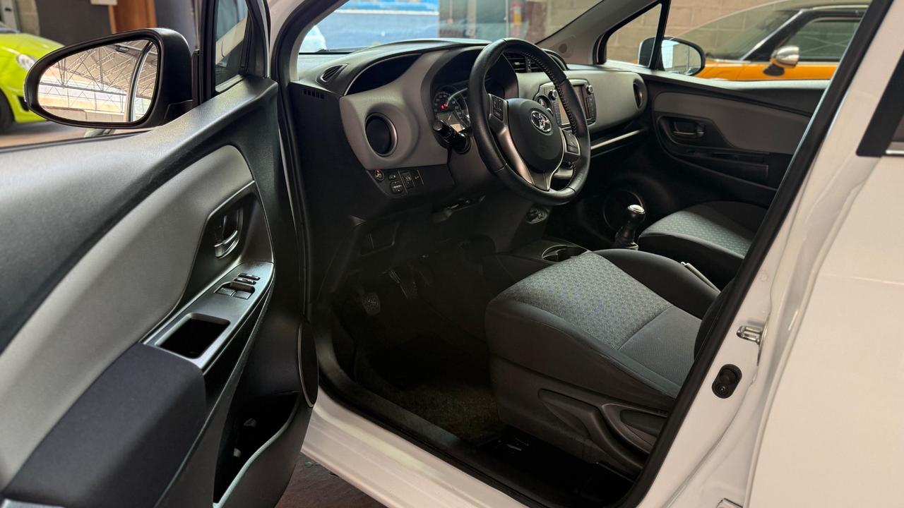 Toyota Yaris GPL LOUNGE