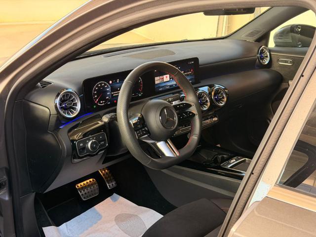 MERCEDES-BENZ A 200 Automatic AMG Line Premium