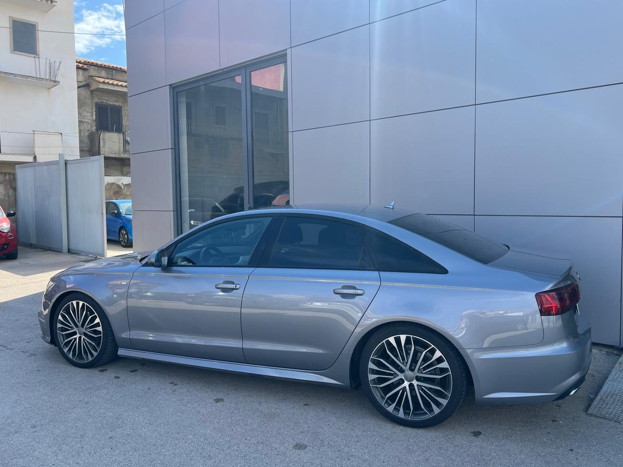 Audi A6 2.0 TDI S tronic Business Plus iva esposta