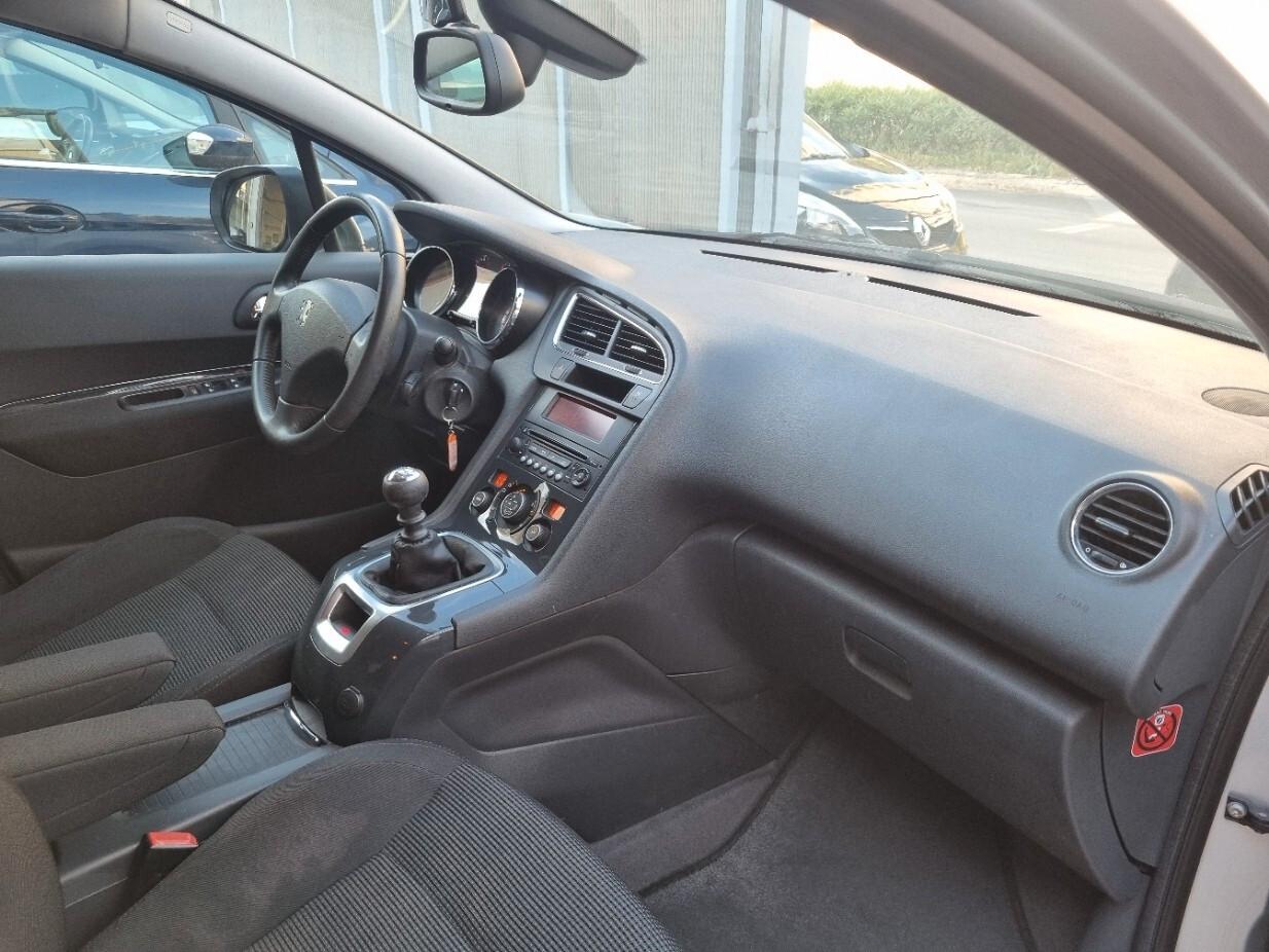 Peugeot 5008 1.6 HDi 112CV Tecno Mix