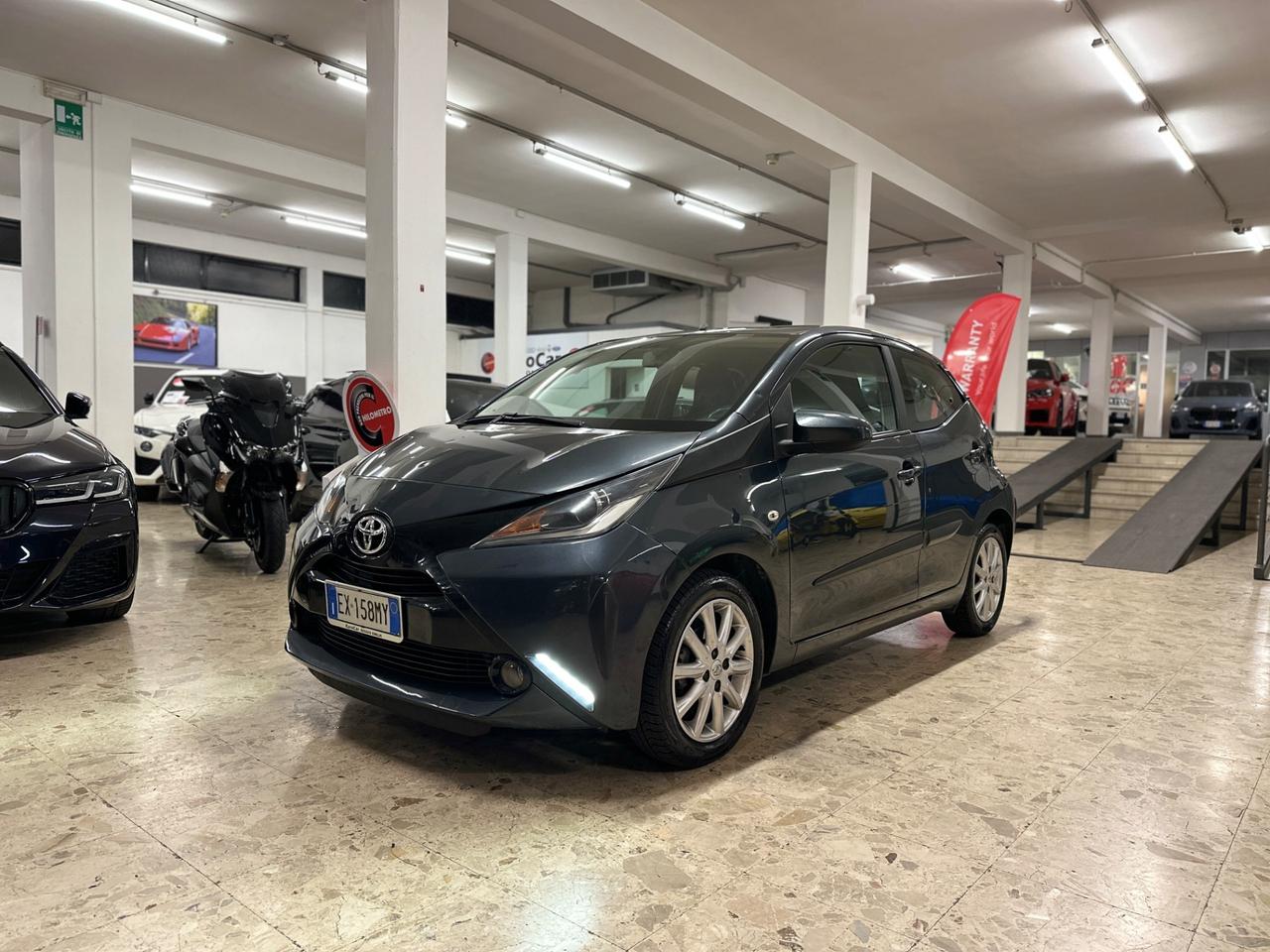 Toyota Aygo 1.0 VVT-i 69 CV 5P. 11/2014 Neopatentati