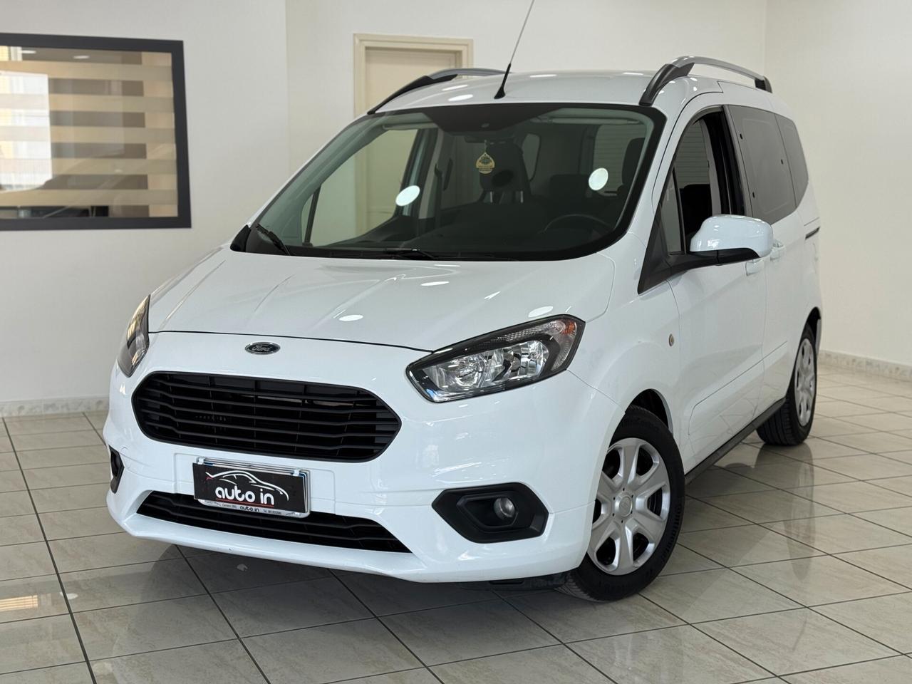Ford Tourneo Courier 1.5 TDCI 75 CV
