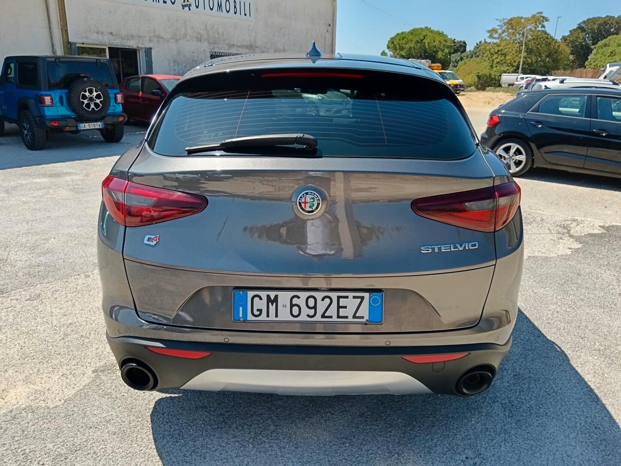 Alfa Romeo Stelvio 2.2 Turbodiesel 190 CV AT8 Q4 Business