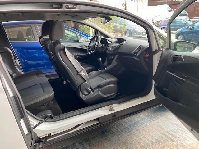 Ford B-Max 1.4 90 CV GPL Titanium