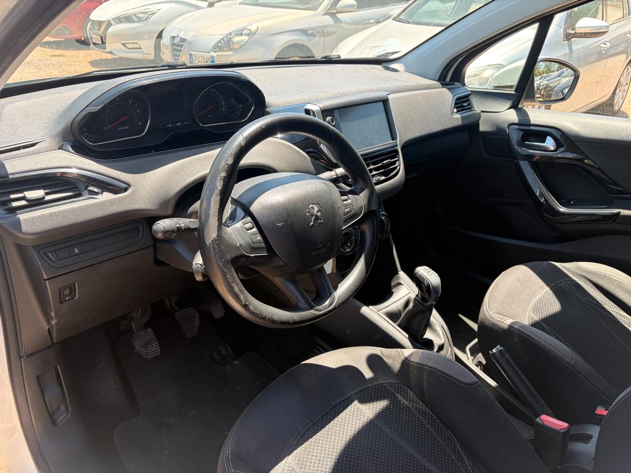 PEUGEOT 208 1.4 HDI 68CV ANNO 2012 ADATTA NEOPATENTATI