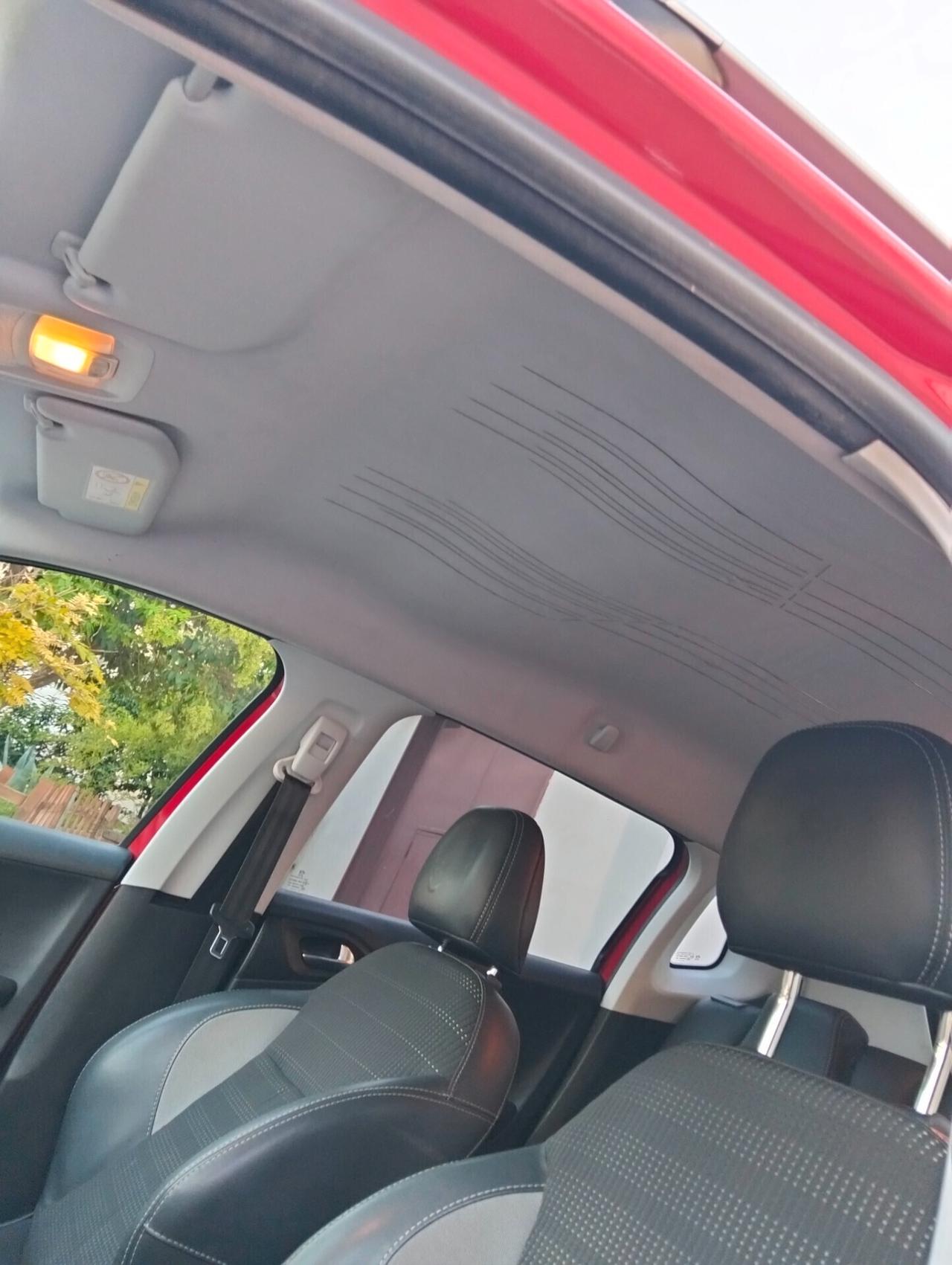 Peugeot 2008 BlueHDi 100 Allure