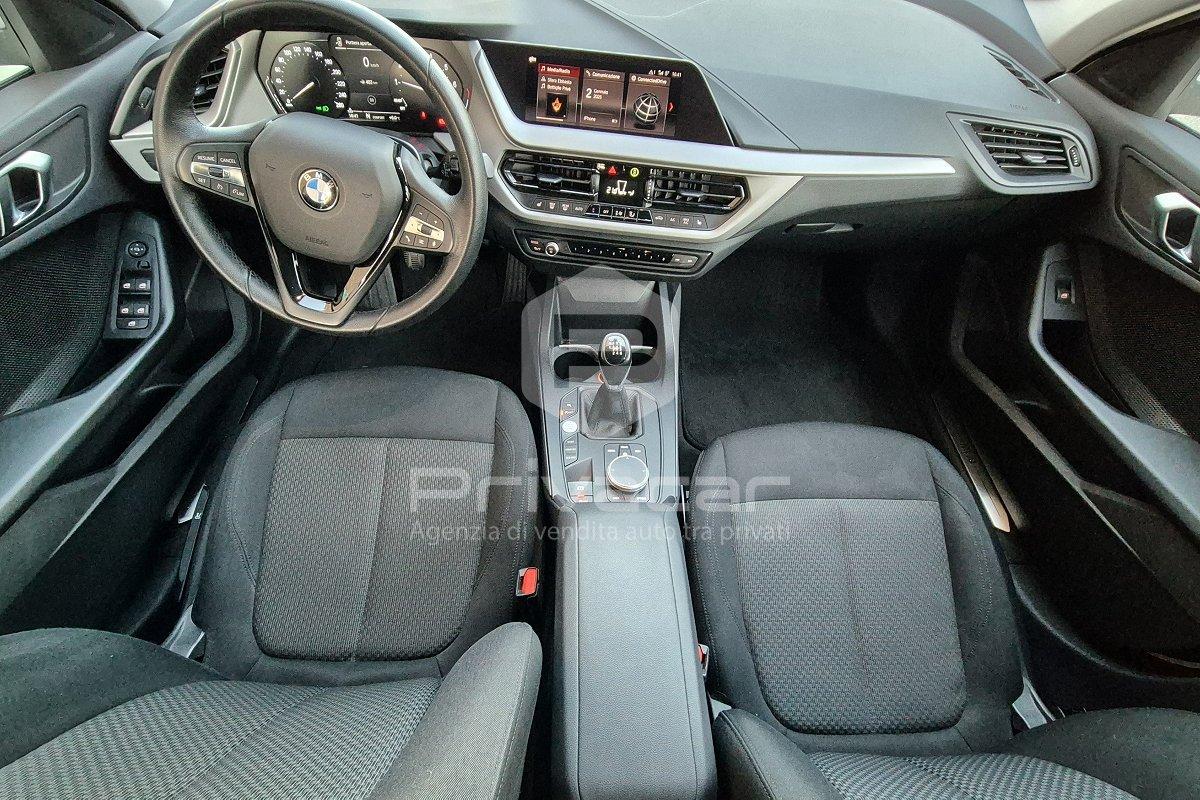 BMW 118i 5p. Business Advantage