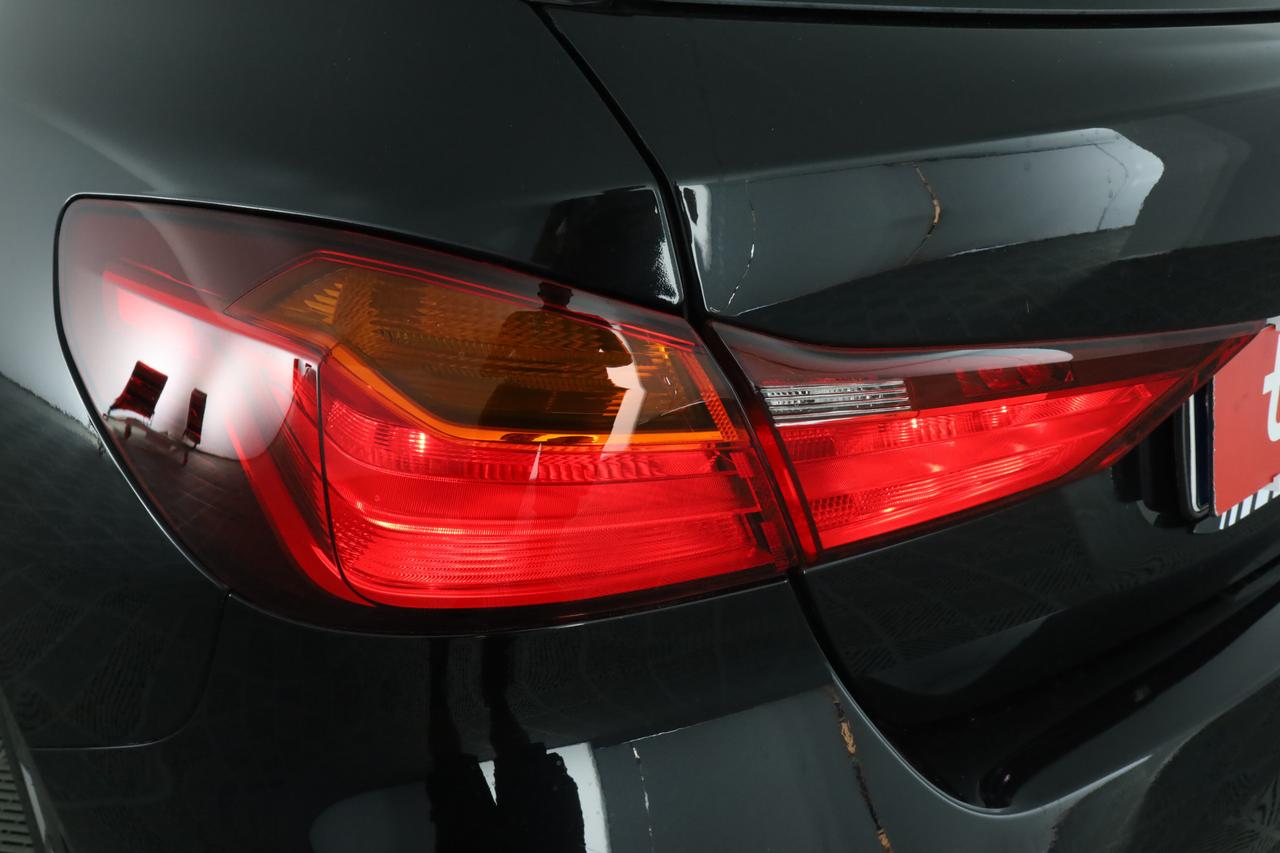 BMW Serie 1 (F40) 118d 5p. Business Advantage