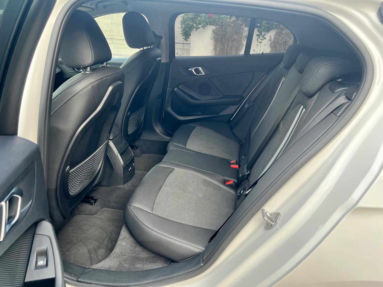 Bmw 116 d 115cv SPORT auto ADATTA NEOPAT. LED/VIRTUAL/17;