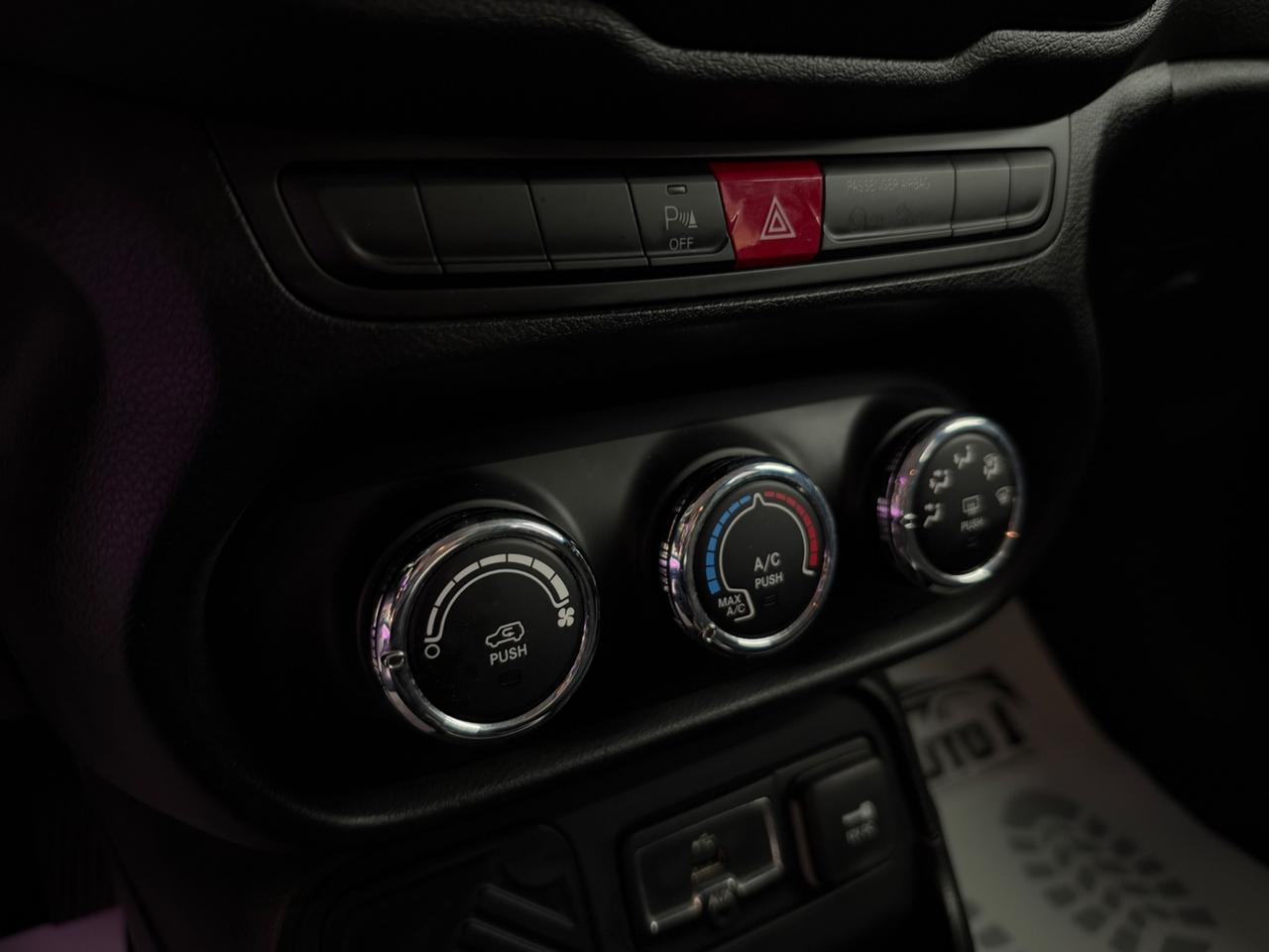 Jeep Renegade 1.6 E-TorQ EVO Longitude