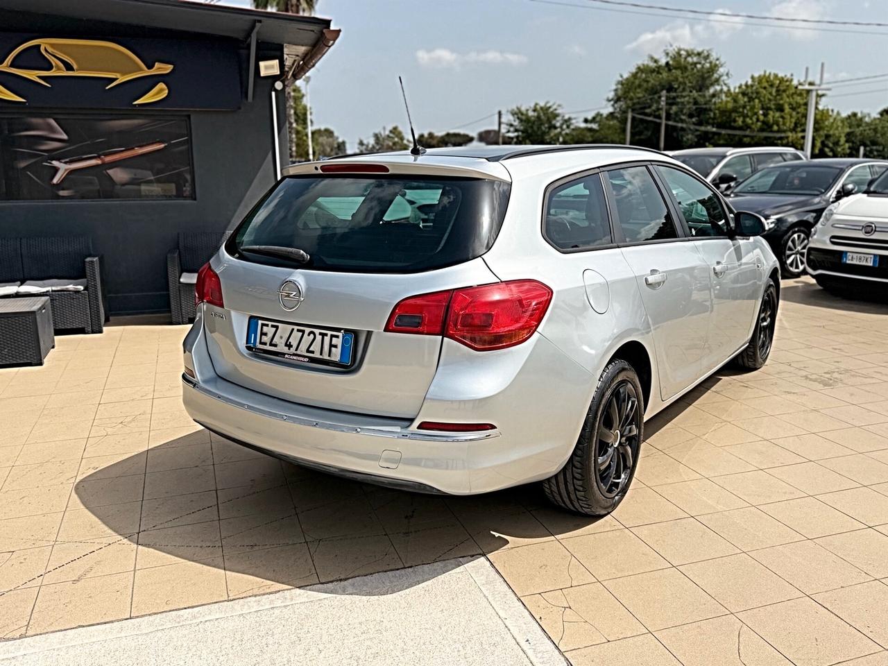 Opel Astra 1.4 Turbo 140CV Sports Tourer GPL Tech Elective