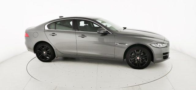 JAGUAR XE 2.0 D 180 CV AWD aut. Pure