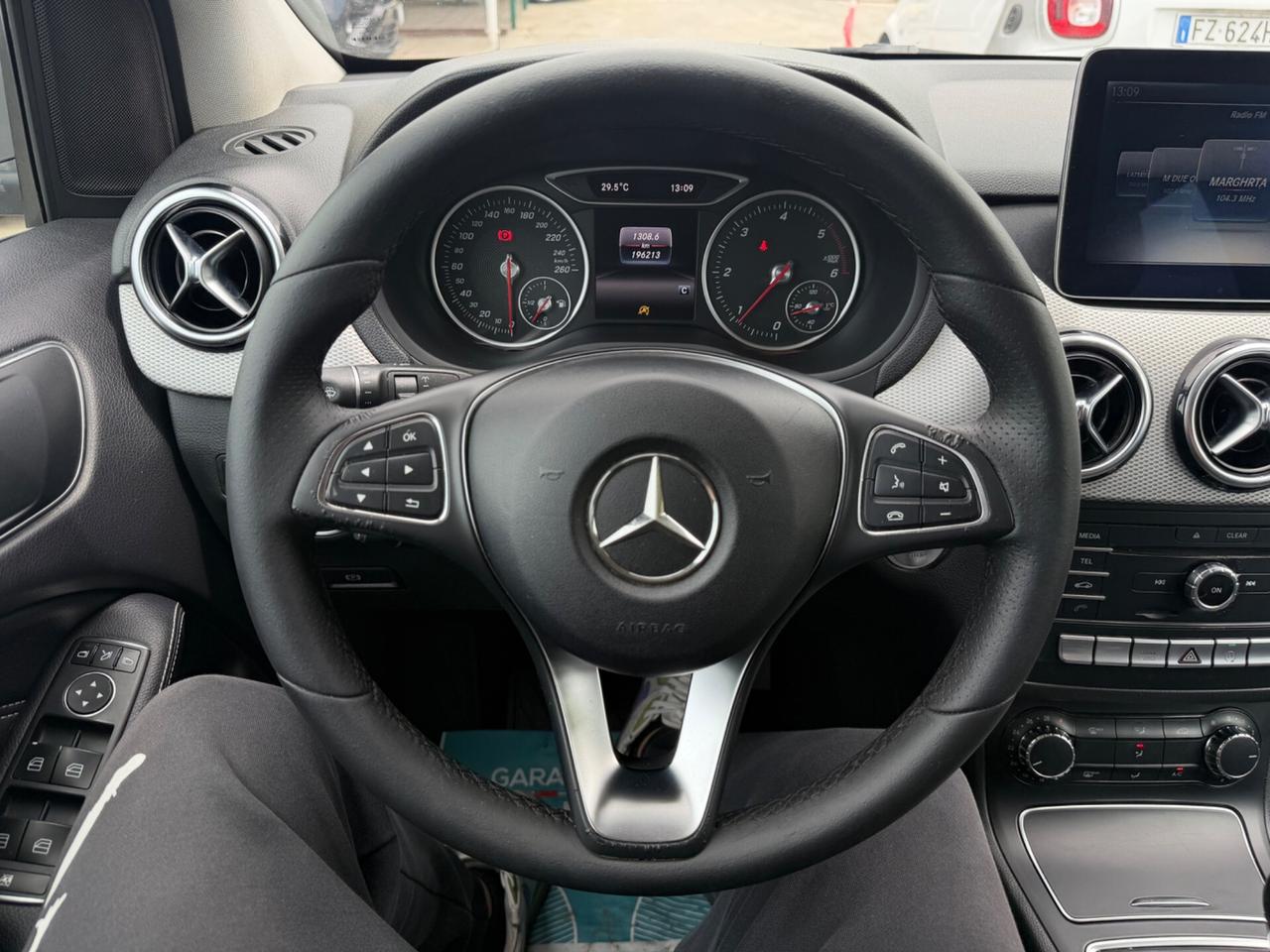 Mercedes-benz B 180 d Premium
