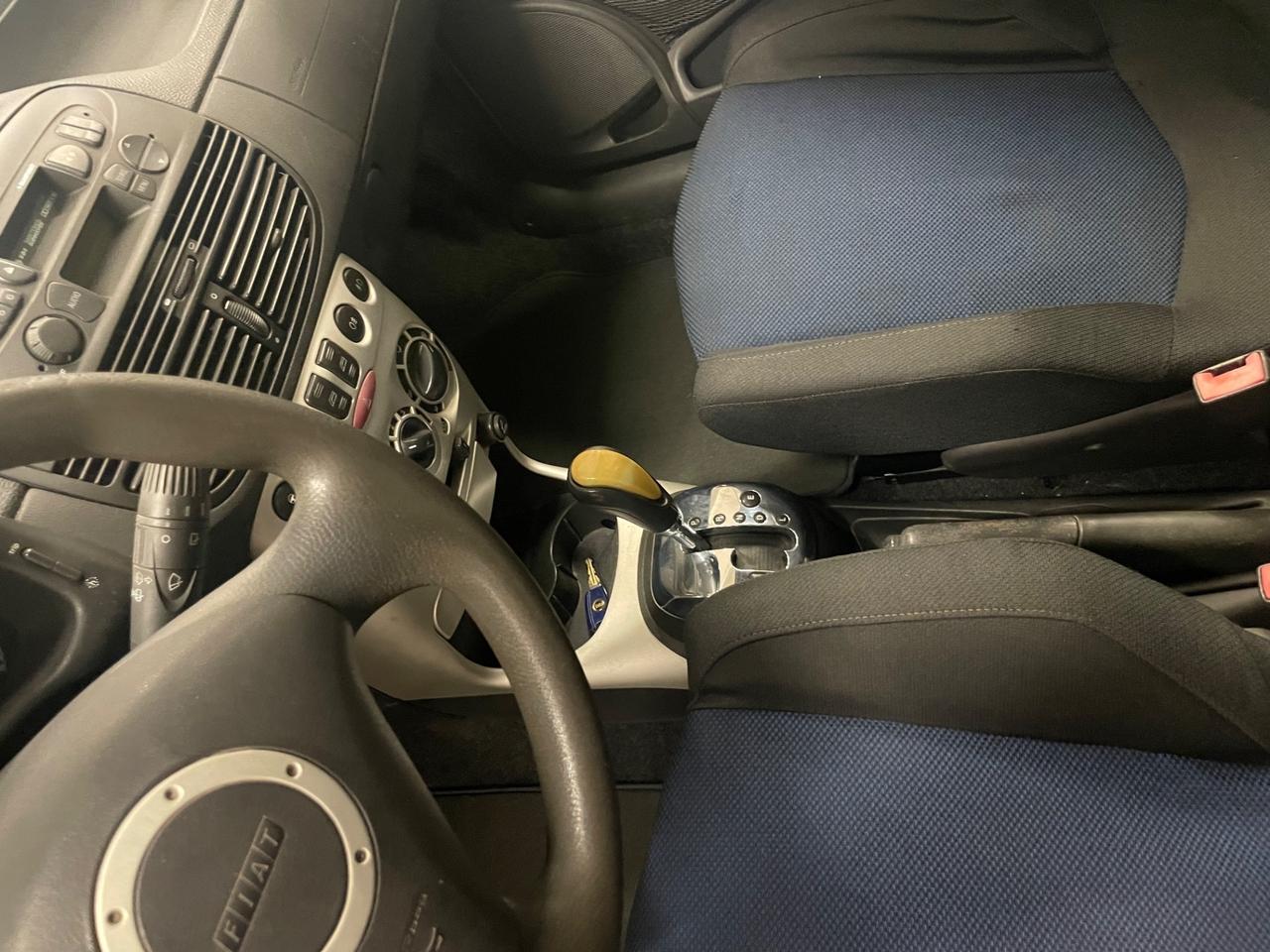 Fiat Punto 1.2i 16V cat 3 porte Speedgear ELX