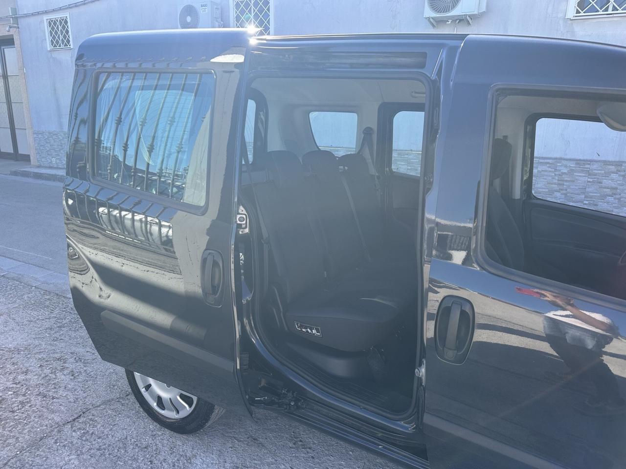 Fiat Doblo 1.6 MJT 105 Cv Emotion 5 Posti Vettura