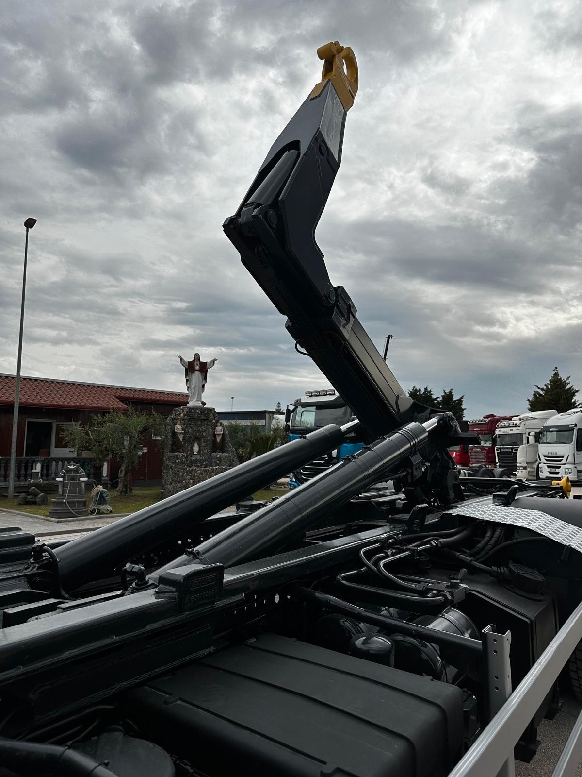 IVECO STRALIS 420 SCARRABILE