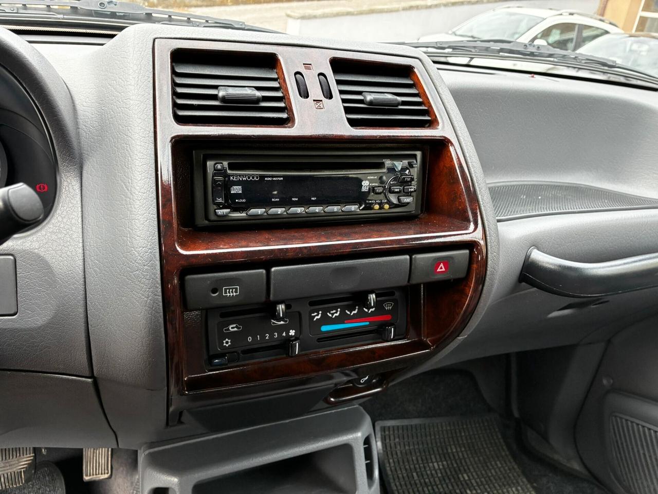 Nissan Terrano II 2.7 TDI 125CV 7 POSTI