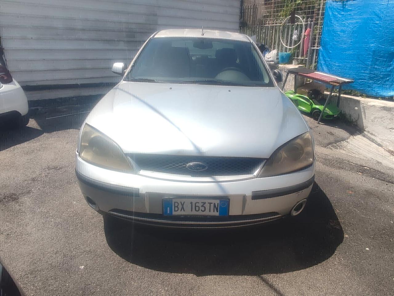 Ford Mondeo 2.0 TDDi cat 4p. Ghia
