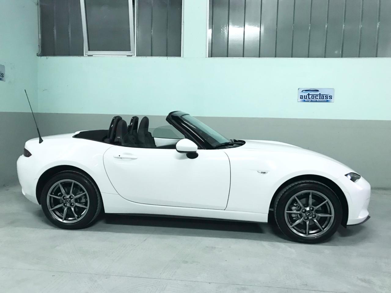 Mazda MX-5 1.5L Skyactiv-G Exclusive-Line