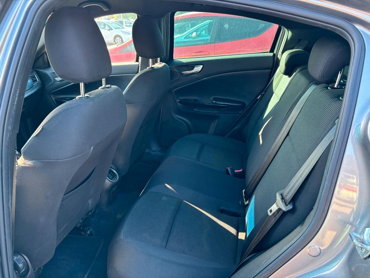 Alfa Romeo Giulietta 1.6 JTDm-2 105 CV Distinctive