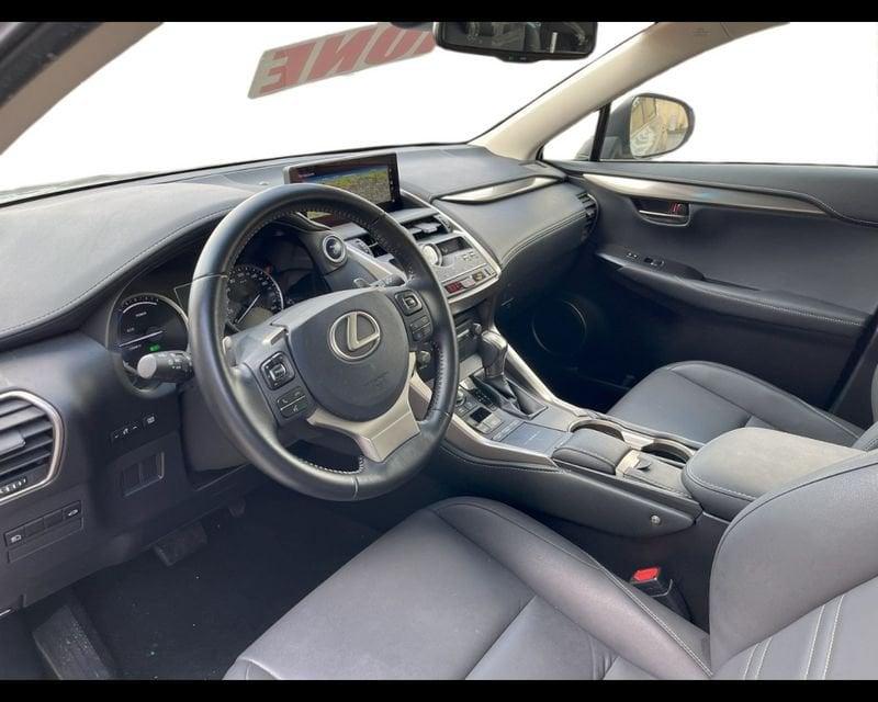 Lexus NX I 2018 2.5 Executive 4wd cvt