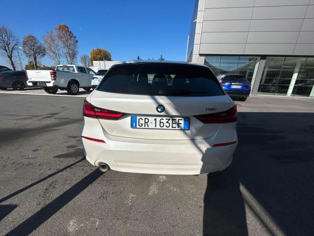 BMW 118 i 5p. Business Advantage