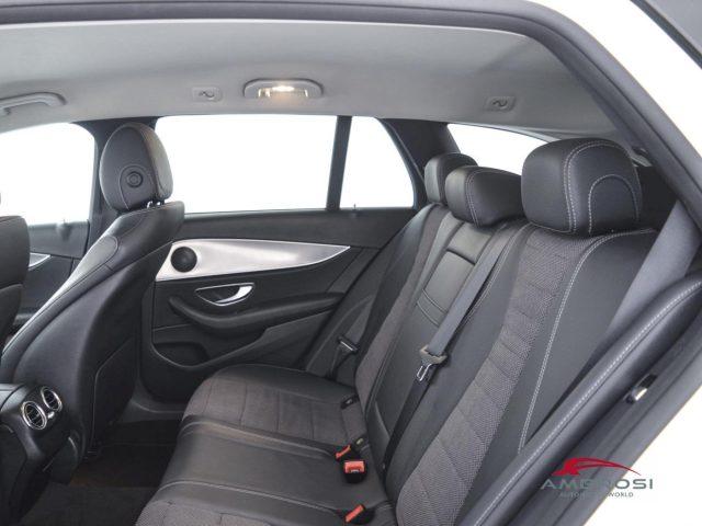 MERCEDES-BENZ CLA sse E 220 d 4Matic Auto Premium