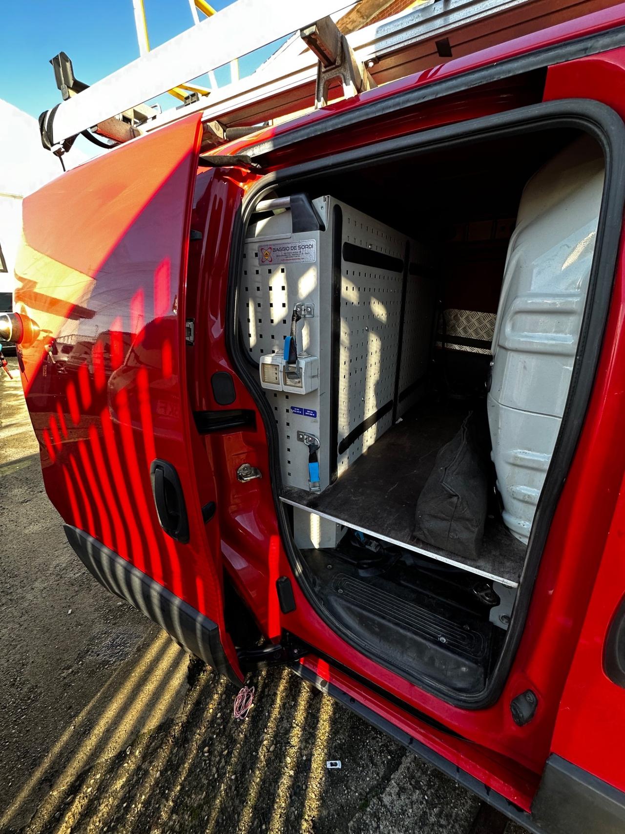 Fiat Fiorino 1.3 MJT 95CV Cargo Adventure