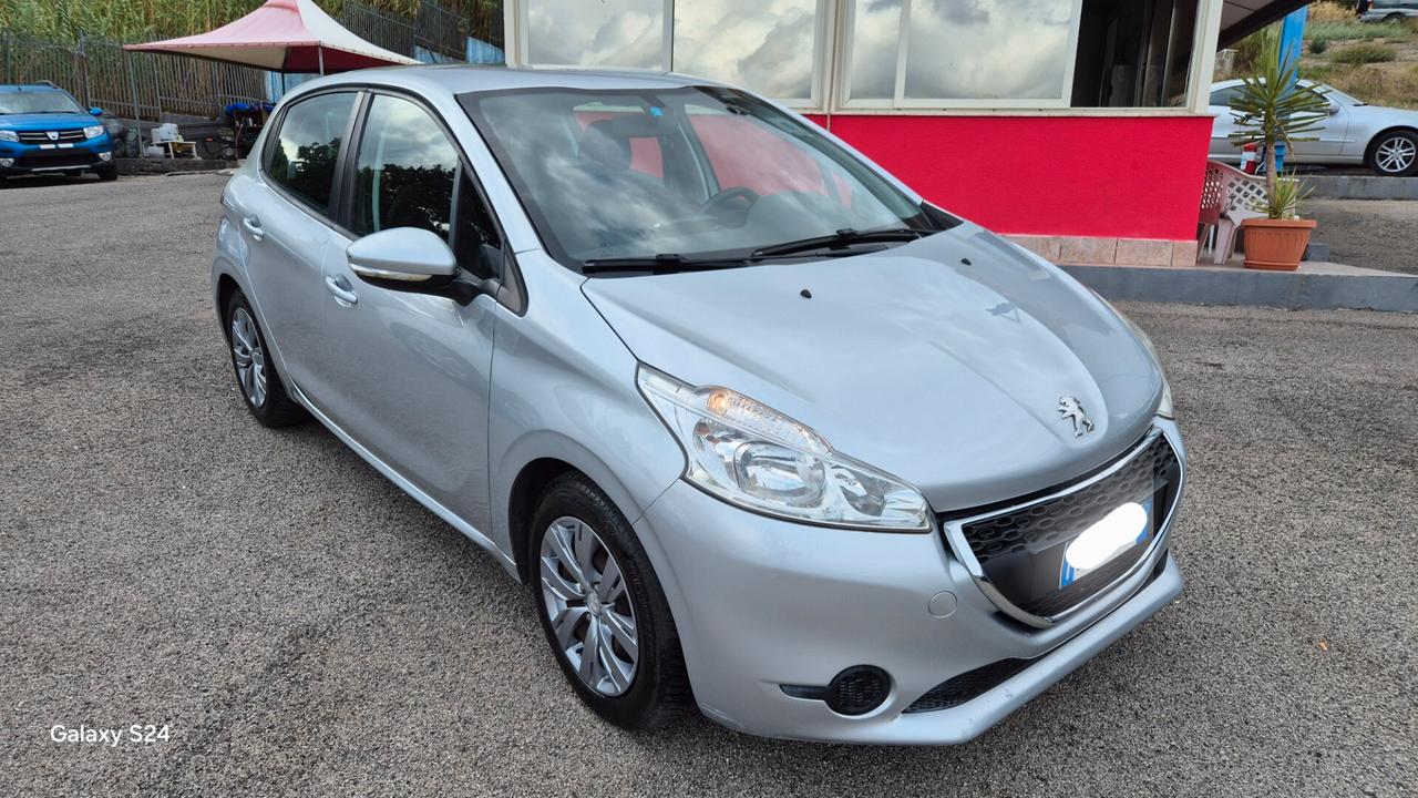 Peugeot 208 1.4 HDi 68 CV 5 porte Active