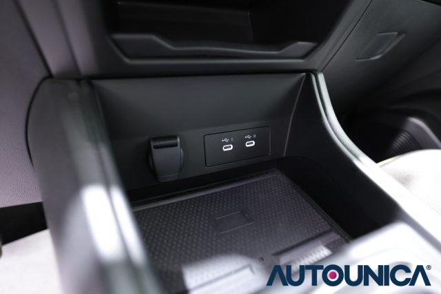 RENAULT Captur ECO-G 100 CV TECHNO FULL LED NEOPATENTATI