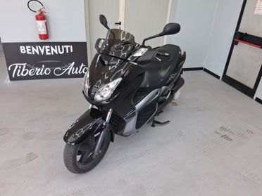 Yamaha X-Max 250