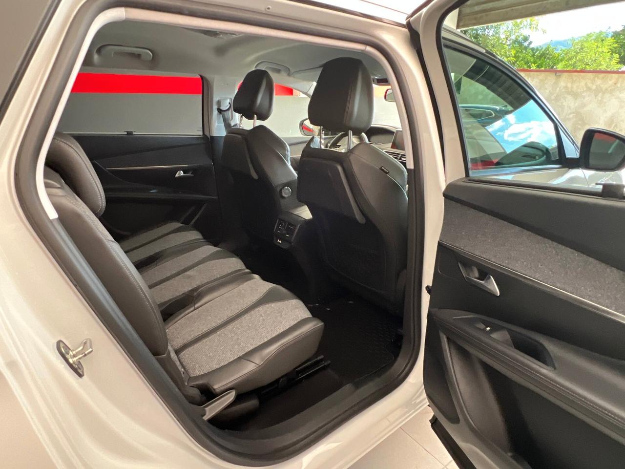 Peugeot 5008 BlueHDi 120 S&S Allure