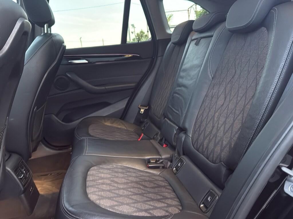 BMW X1 18 d xLine sDrive Steptronic