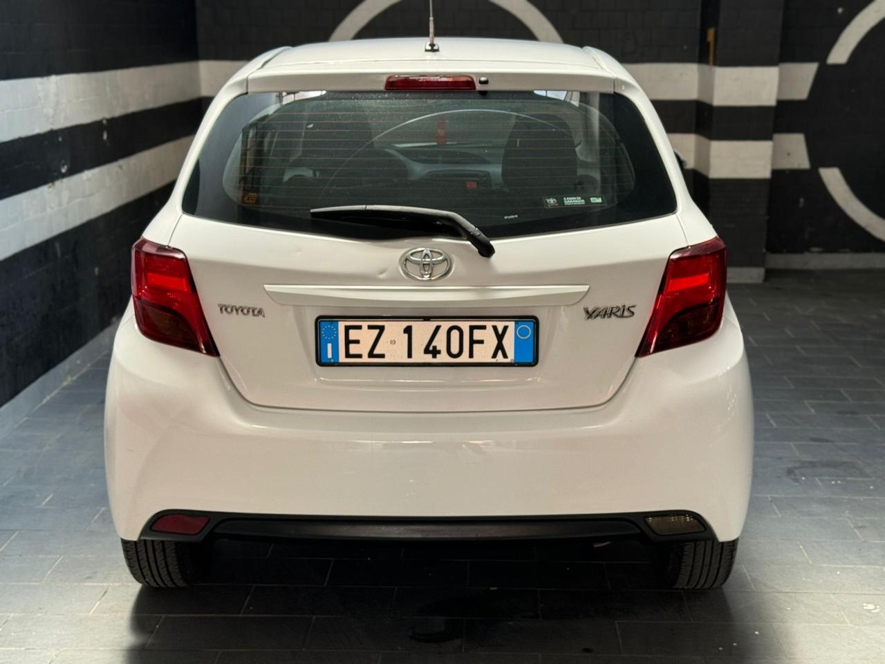 Toyota Yaris 1.0 5 porte Lounge