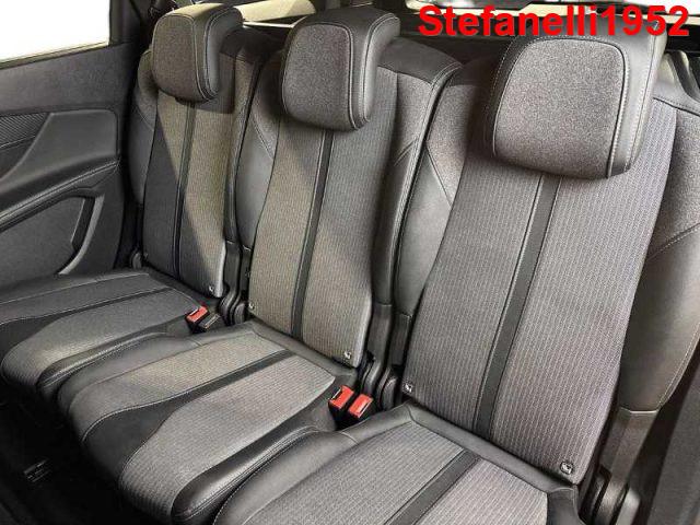 PEUGEOT 5008 II 2021 - 1.5 bluehdi Allure Pack s&s 130cv eat8