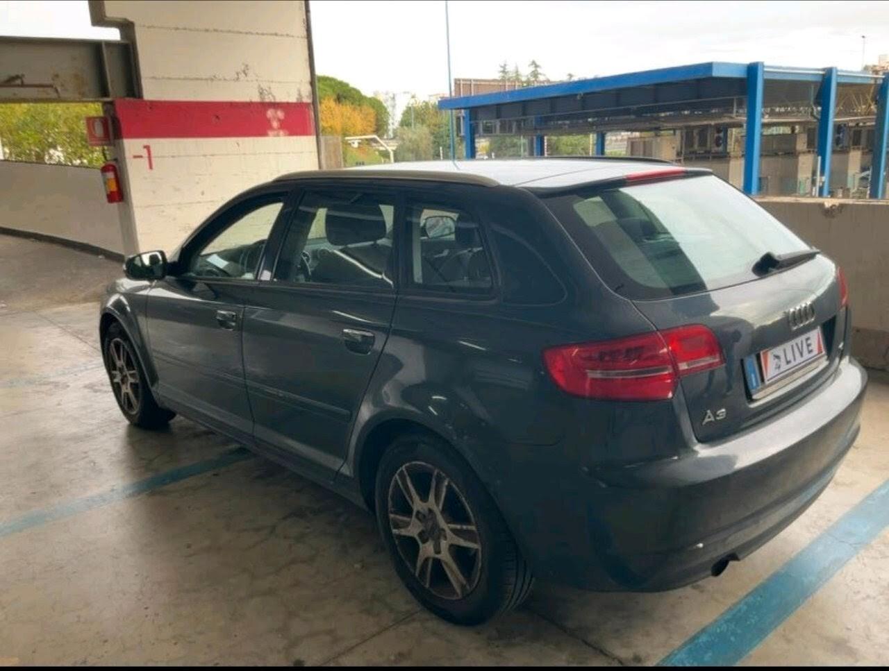 Audi A3 1.6 TDI 90cv unico proprietario ,passagio incluso . .