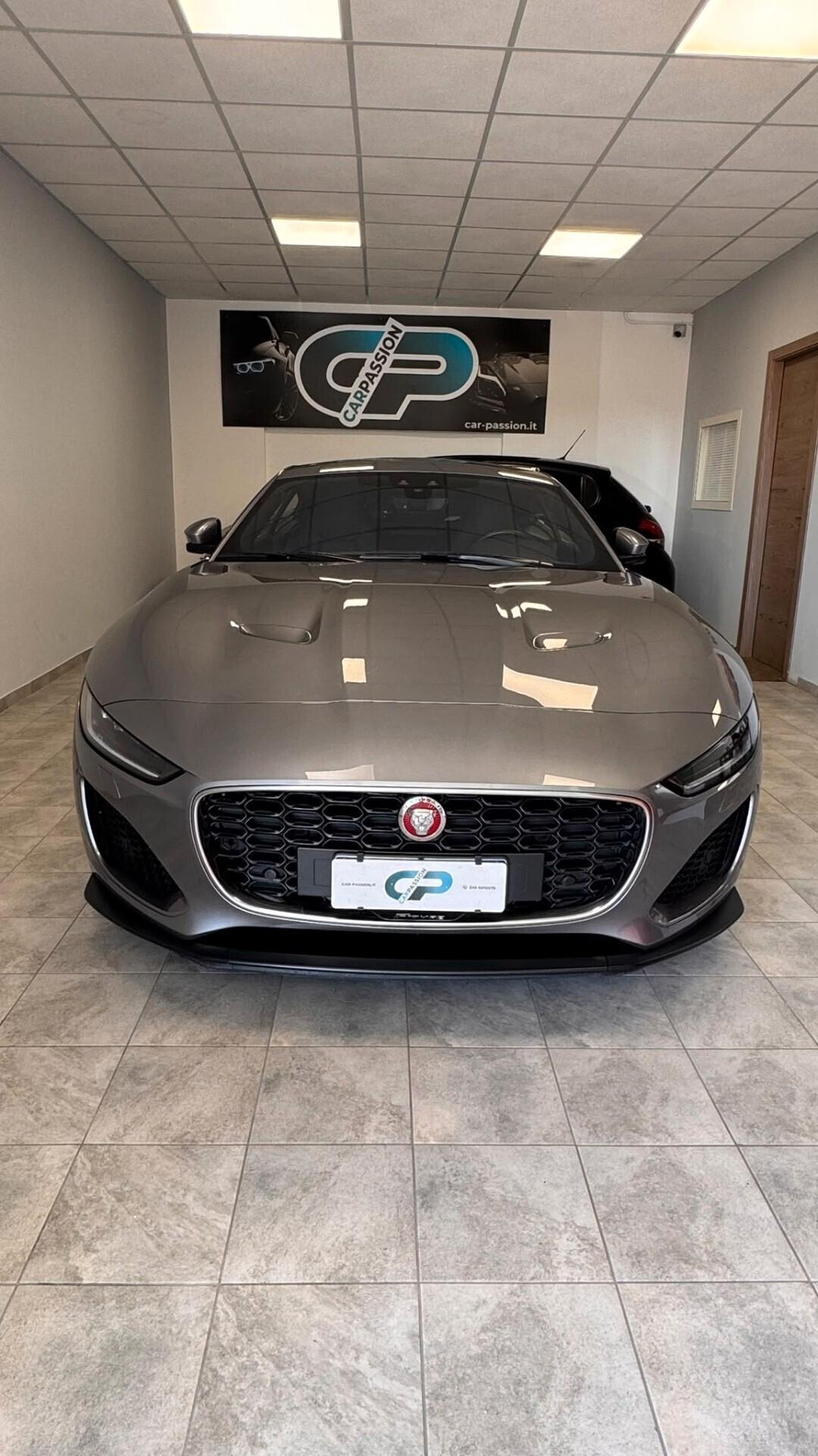 Jaguar F-Type 2.0 aut. Coupé R-Dynamic Black