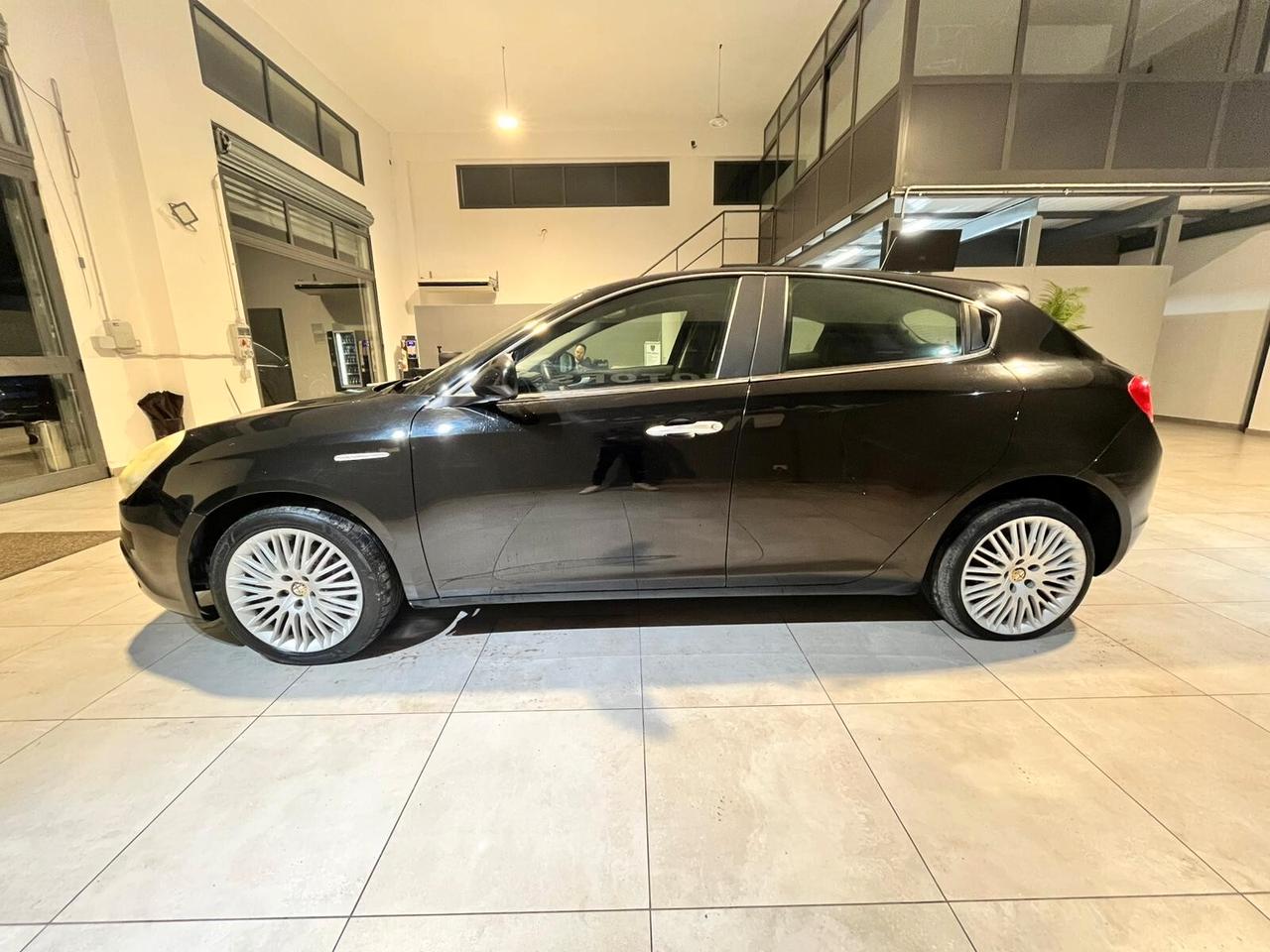 Alfa Romeo Giulietta 2.0 JTDm-2 140 CV Distinctive