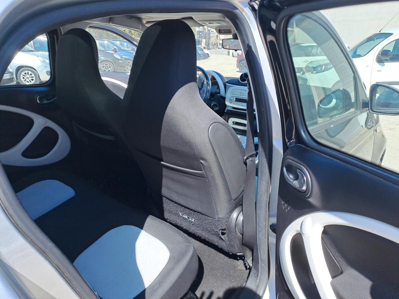 Smart ForFour 70 1.0 Proxy