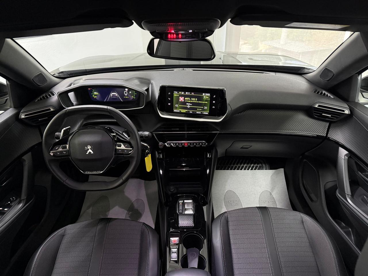 Peugeot 2008 Allure 1.2 PureTech 130 #9386