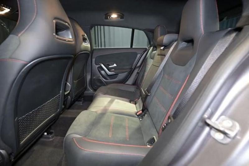 Mercedes-Benz CLA CLA Shooting Brake 180 AMG Line Premium Plus LED CAMERA NAVI