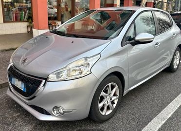 Peugeot 208 1.2 benz - Garanzia 12 Mesi