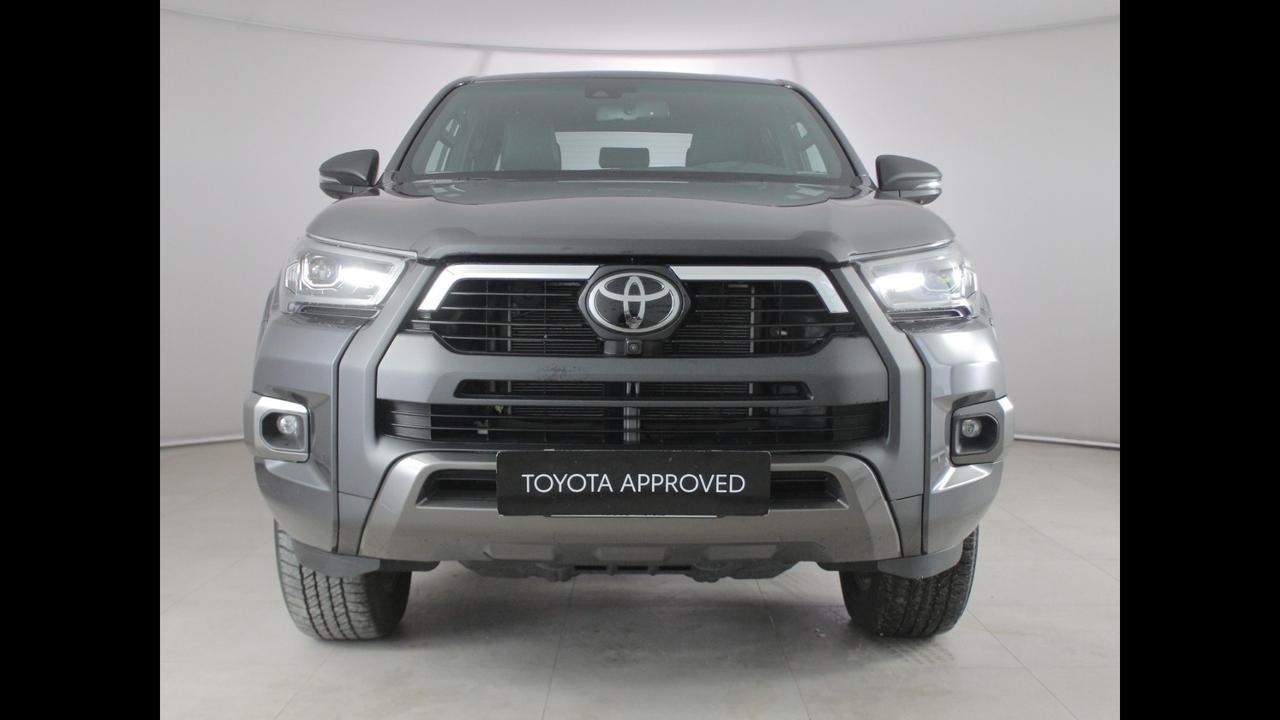TOYOTA Hilux IV 2021 - Hilux 2.8 d double cab Invincible 4wd auto