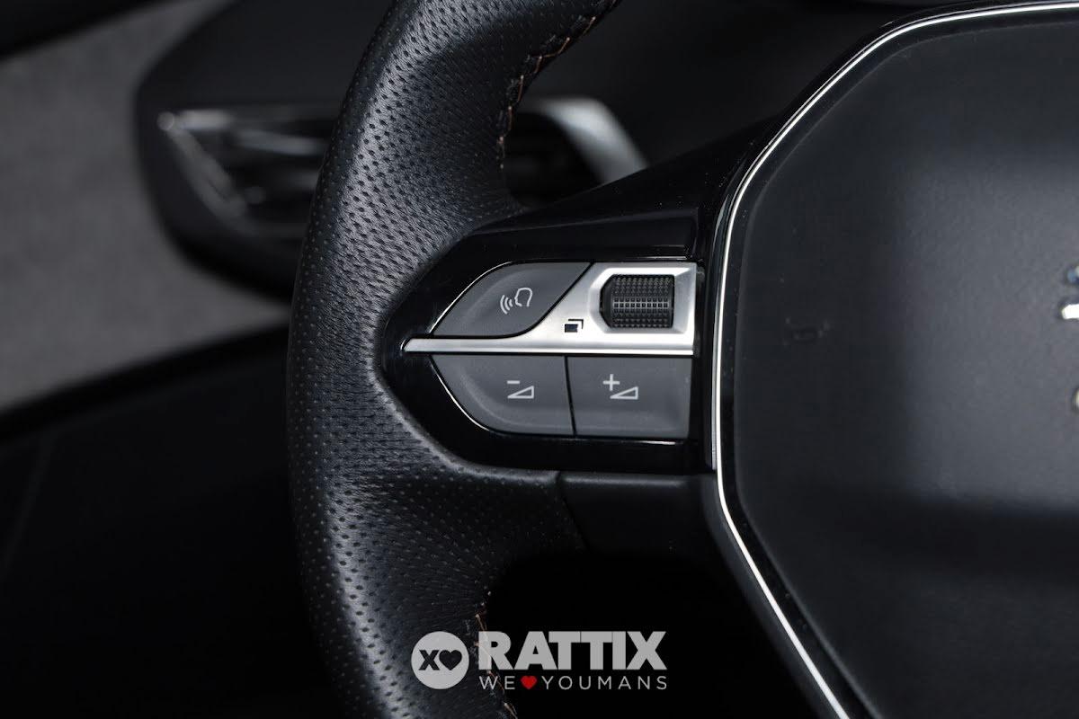 Peugeot 3008 1.2 puretech t 130CV GT